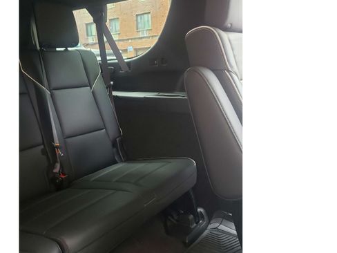 Used 2023 Cadillac Escalade ESV Premium Luxury image 10