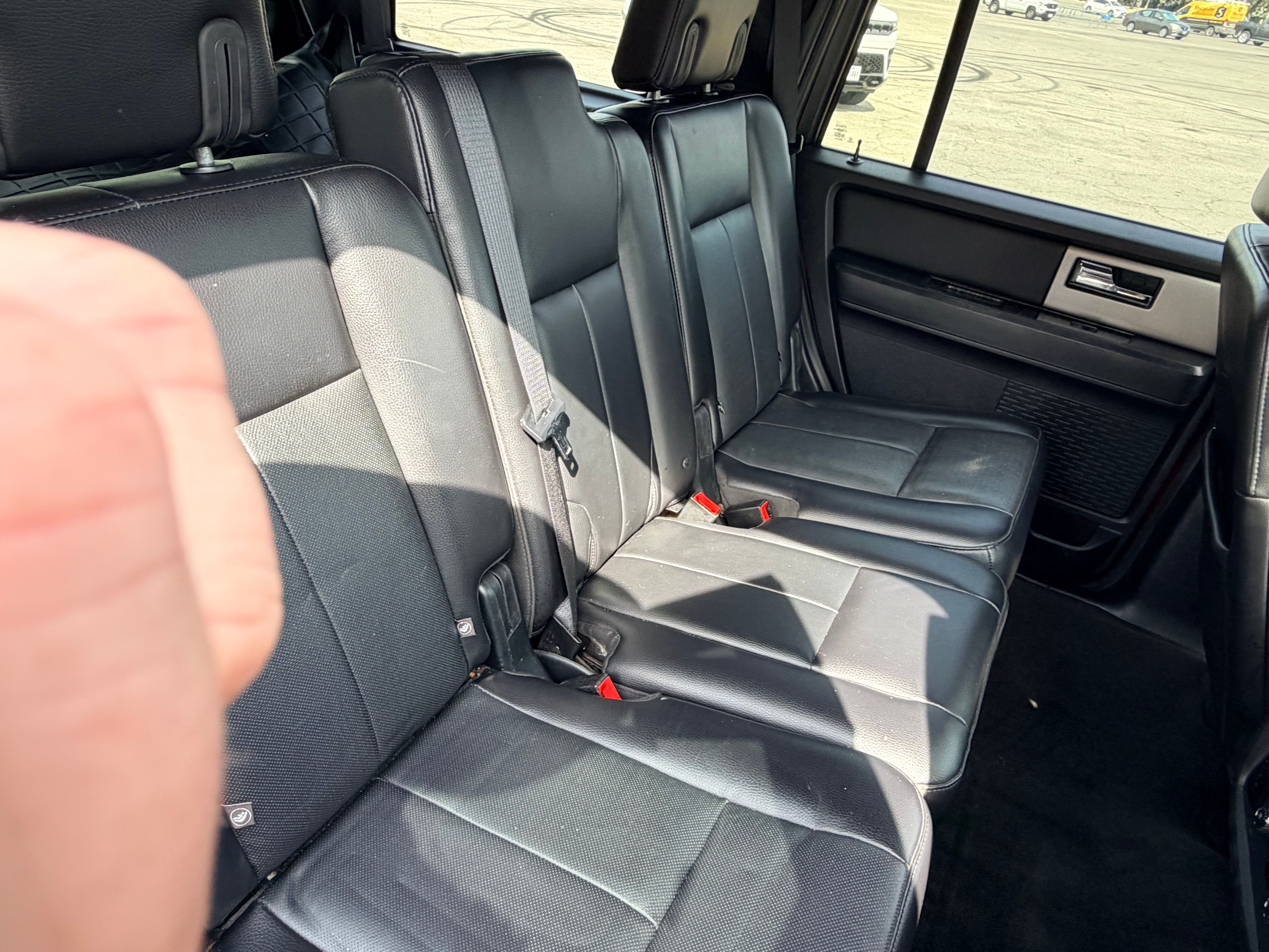 Used 2016 Ford Expedition Limited RWD image 15