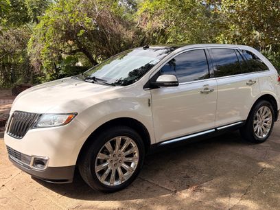 Used 2014 Lincoln MKX FWD w/ Equipment Group 102A