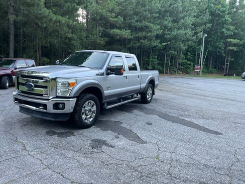 Used 2012 Ford F250 Lariat w/ Lariat Ultimate Pkg AWD/4WD image 1