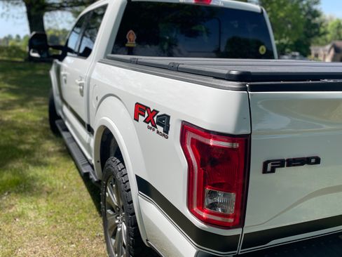 Used 2016 Ford F150 XLT w/ Equipment Group 302A Luxury AWD/4WD image 8