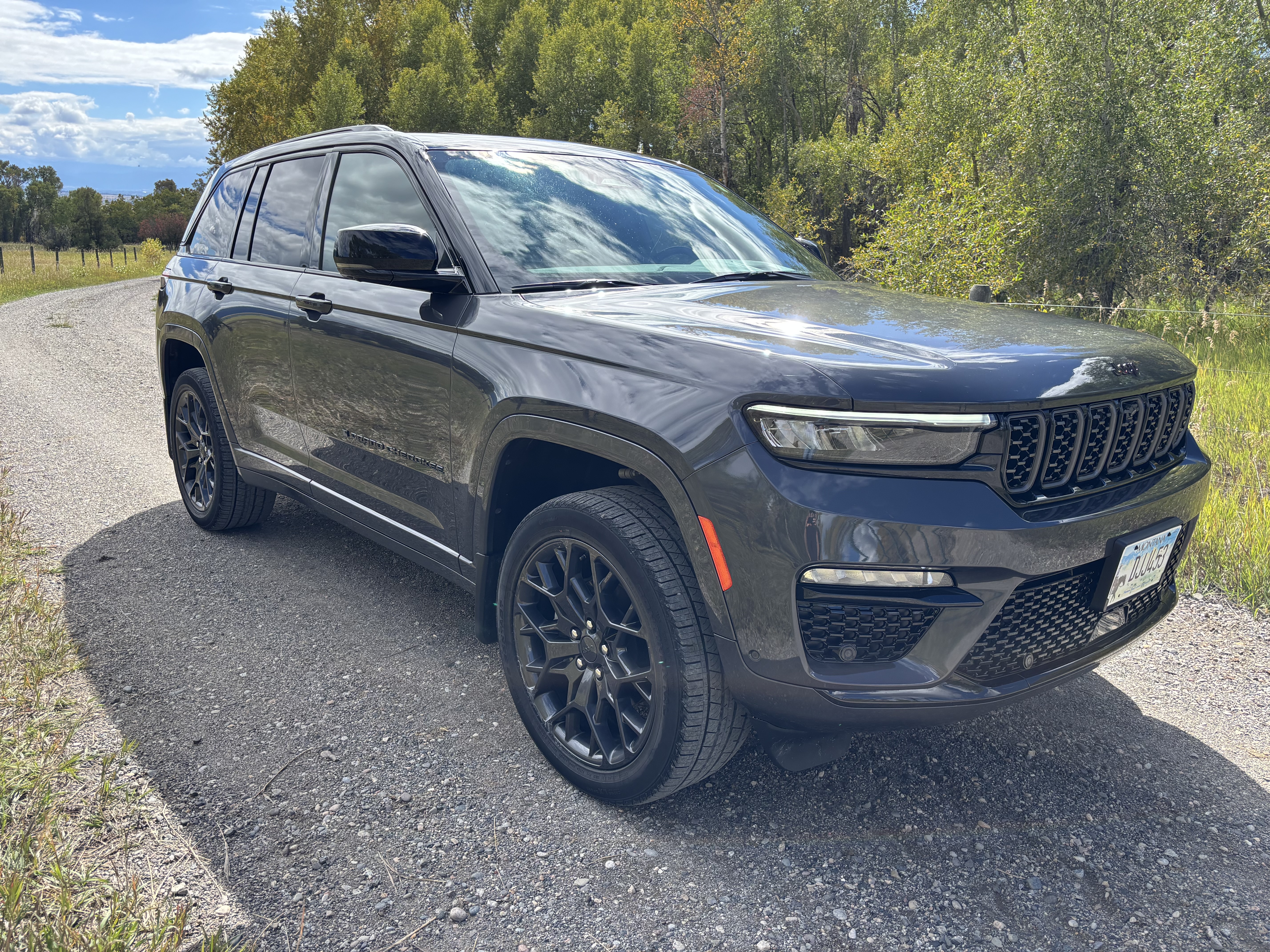 Used 2025 Jeep Grand Cherokee Summit w/ Adv Protech Group IV AWD/4WD image 9