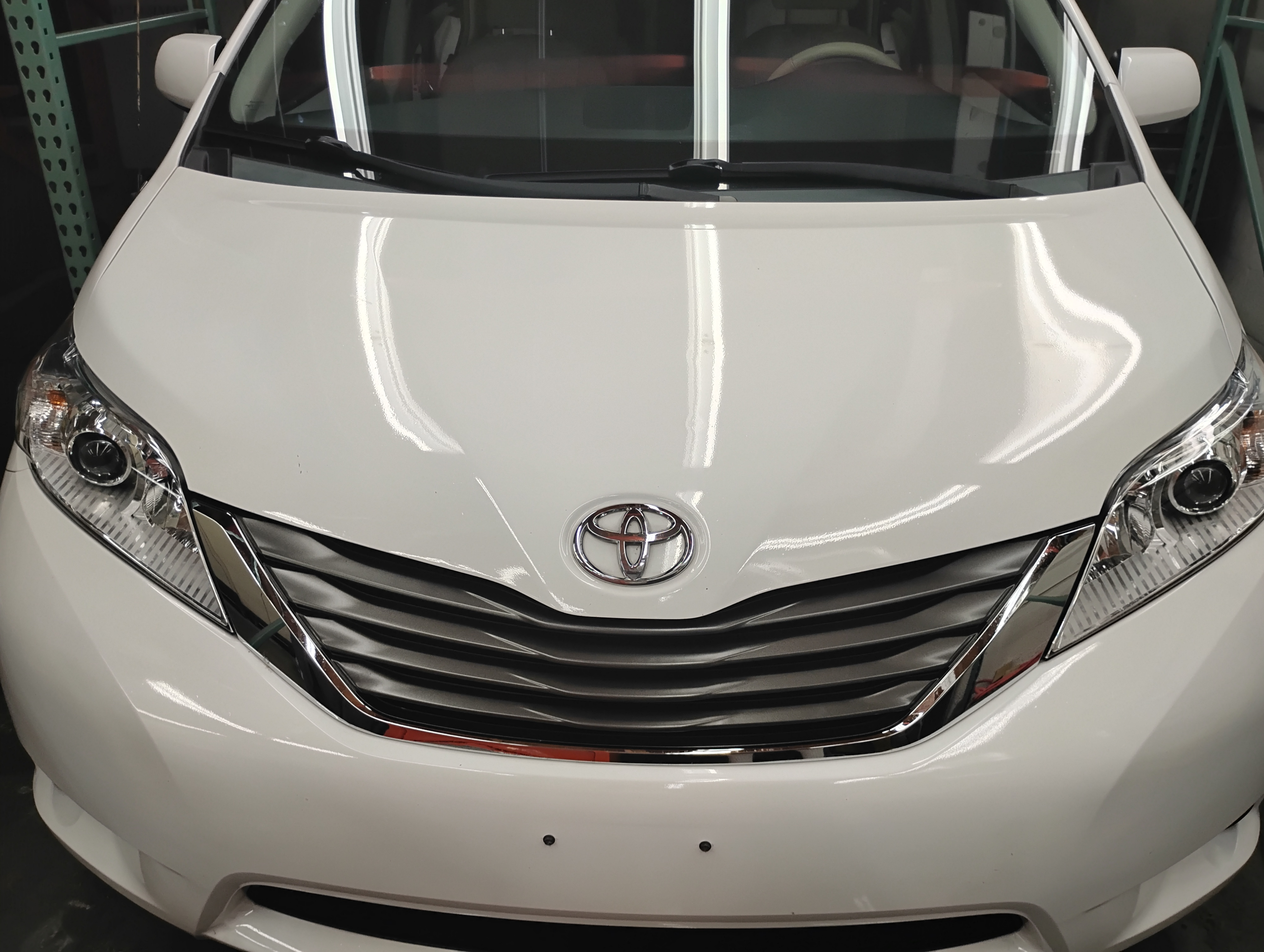 Used 2014 Toyota Sienna XLE FWD image 14