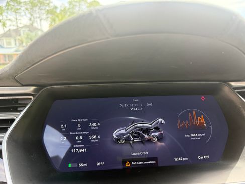 Used 2015 Tesla Model S 70D AWD/4WD image 24