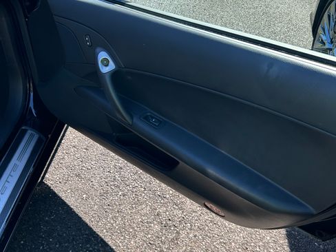 Used 2008 Chevrolet Corvette Coupe image 16