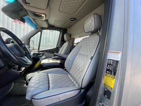 Used 2019 Mercedes-Benz Sprinter 170 image 19