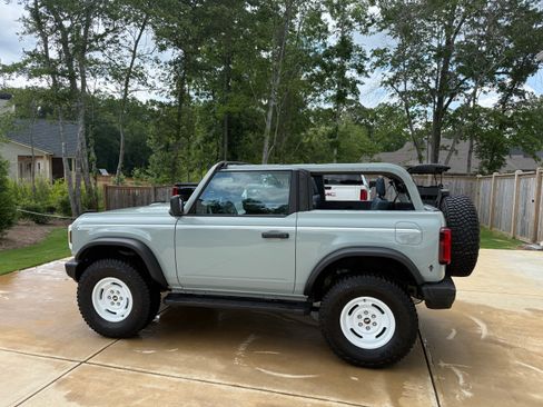 Used 2024 Ford Bronco Heritage Edition AWD/4WD image 14
