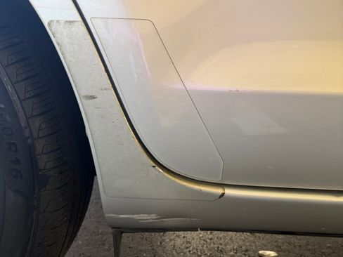 Used 2013 Scion xD image 24