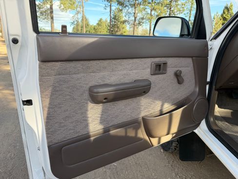 Used 1999 Toyota Tacoma 4x4 Regular Cab image 27