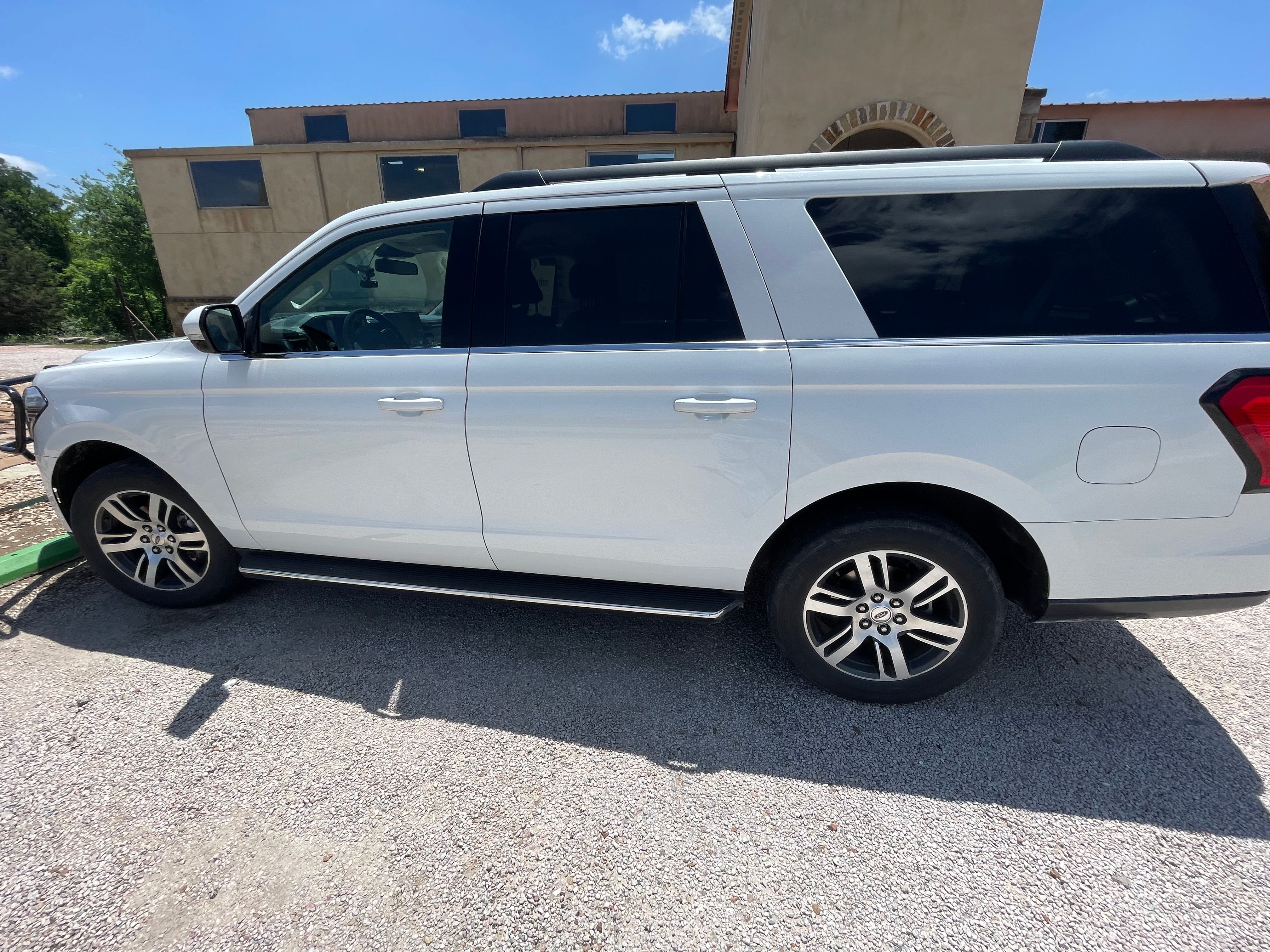 Used 2023 Ford Expedition Max XLT RWD image 6