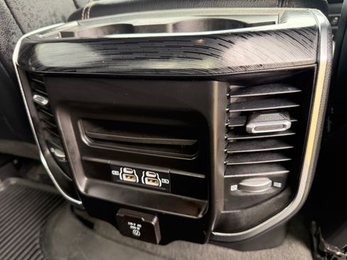 Used 2023 RAM 1500 Laramie image 31