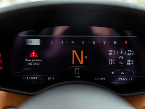 Used 2020 McLaren GT image 25
