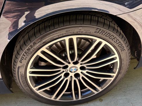 Used 2018 BMW 530e image 12