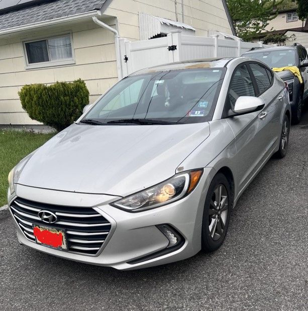 Used 2017 Hyundai Elantra Value Edition FWD image 1