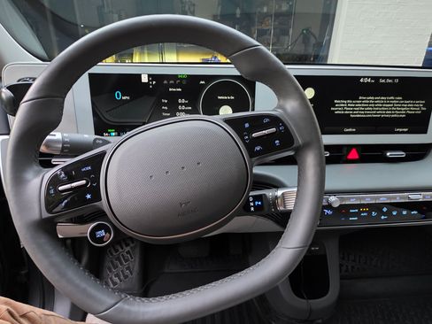 Used 2023 Hyundai Ioniq 5 SEL image 21