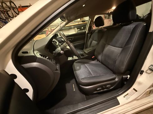 Used 2016 Nissan Altima 2.5 SV image 10