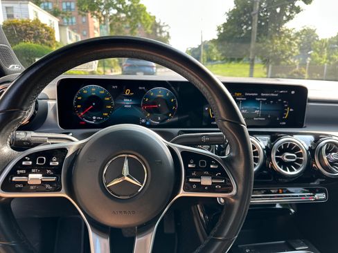 Used 2020 Mercedes-Benz CLA 250 4MATIC image 12