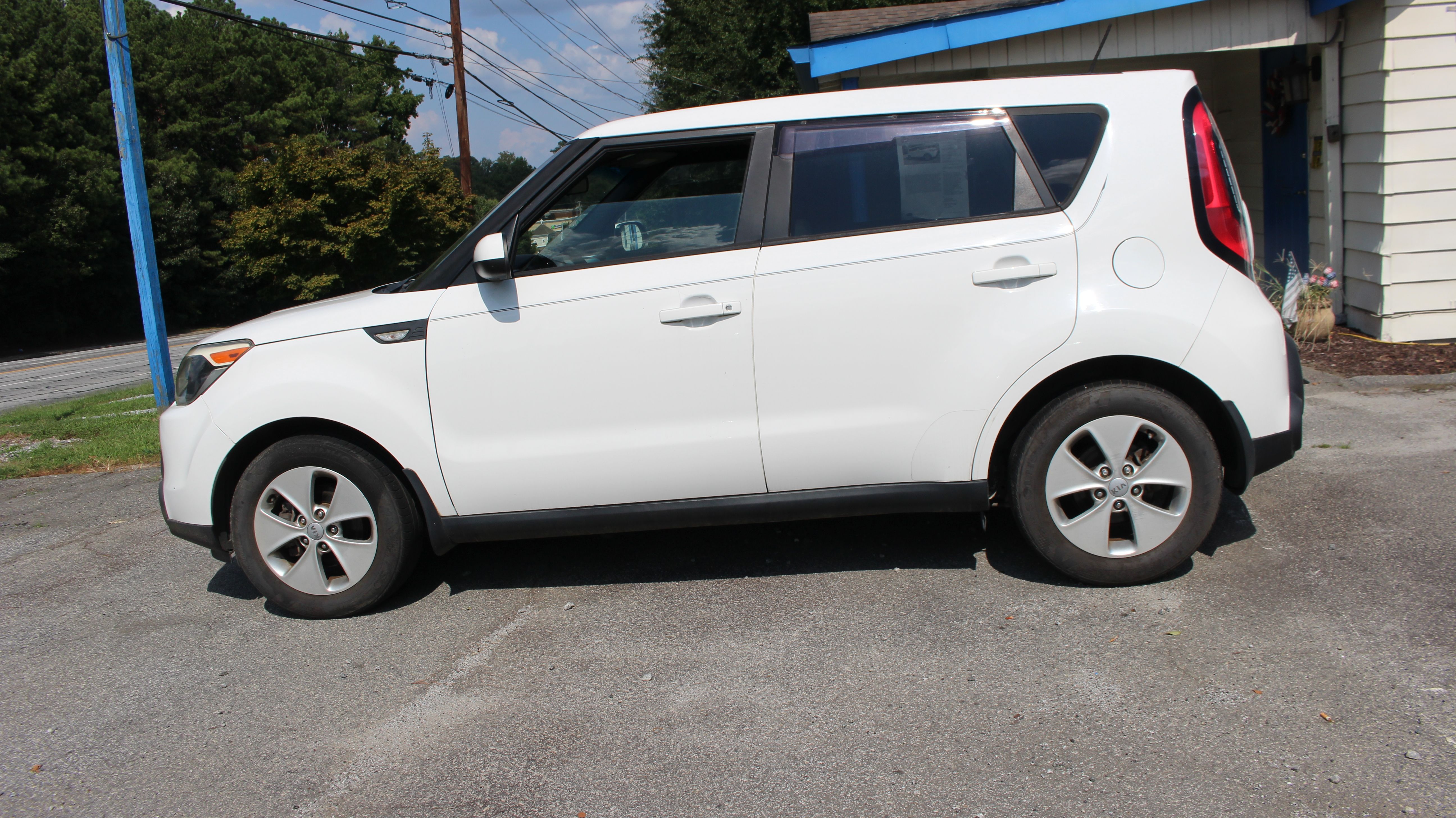 Used 2014 Kia Soul FWD image 1