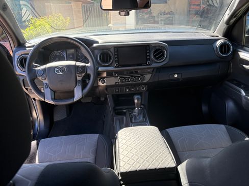 Used 2023 Toyota Tacoma TRD Off-Road image 6