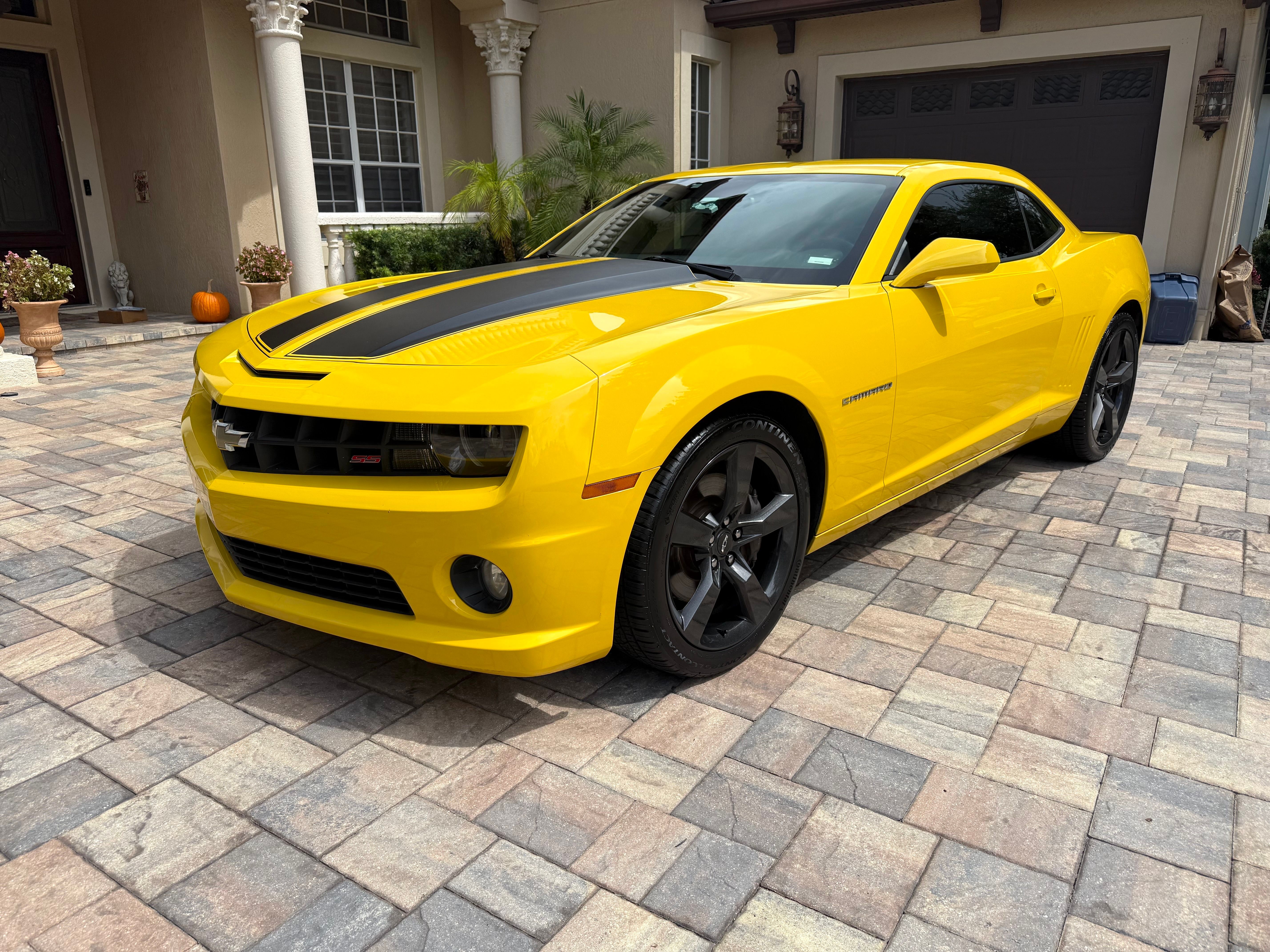 Used 2010 Chevrolet Camaro SS w/ RS Package RWD image 18