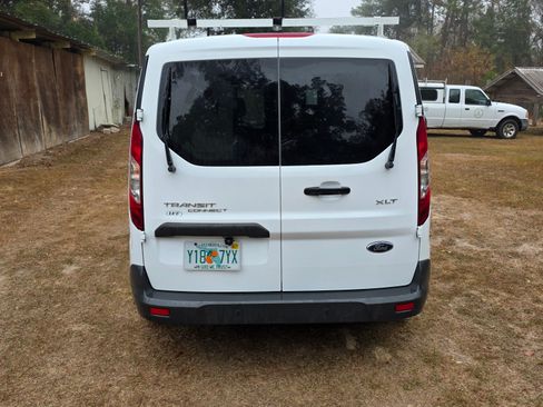 Used 2018 Ford Transit Connect XLT image 4