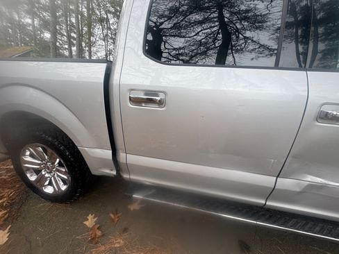 Used 2018 Ford F150 XLT w/ Equipment Group 302A Luxury image 4