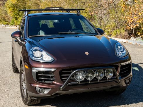 Used 2016 Porsche Cayenne Diesel AWD/4WD image 8
