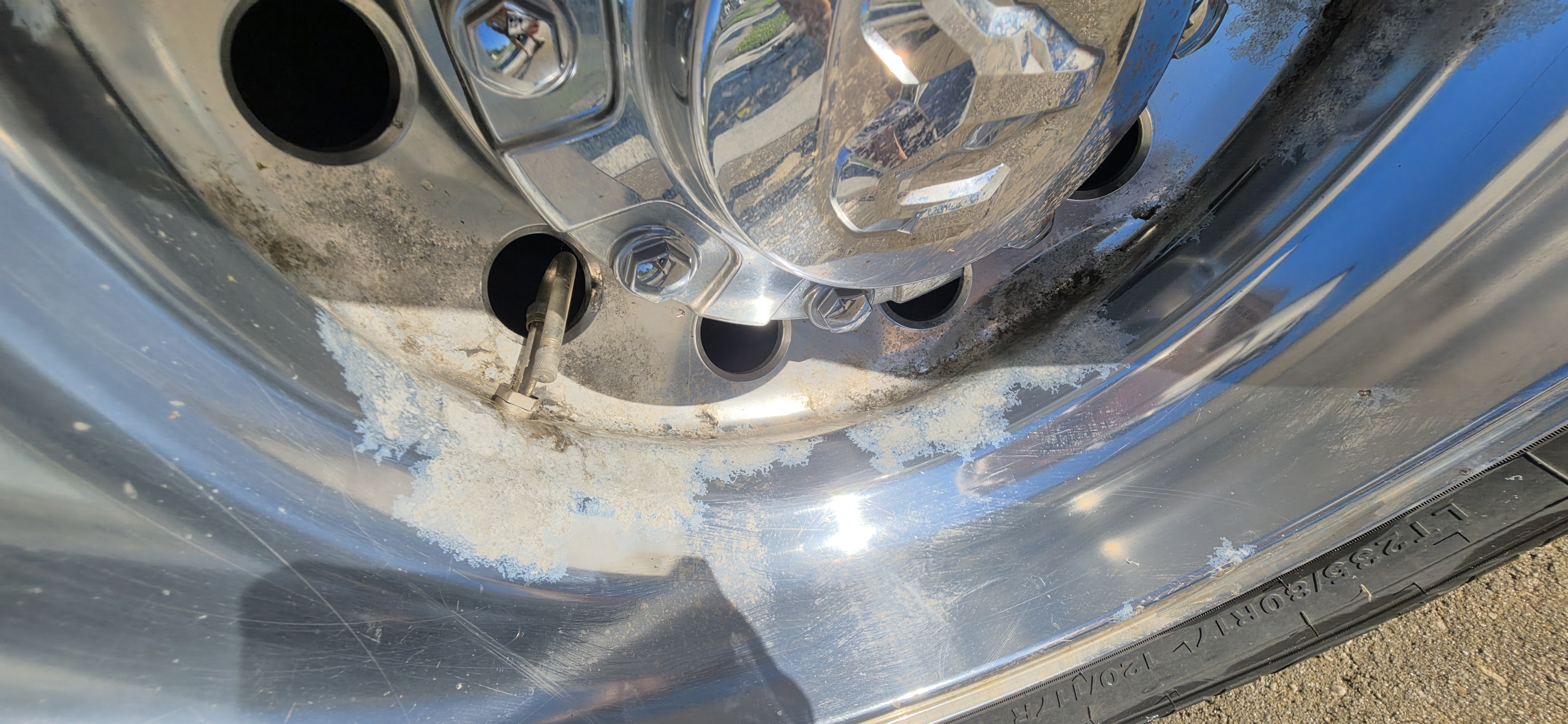 Used 2019 RAM 3500 Laramie AWD/4WD image 6