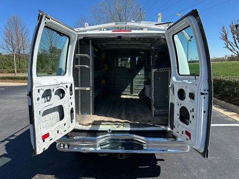 Used 2011 Ford E-150 and Econoline 150 w/ PWR Group image 6