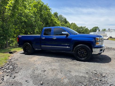 Used 2014 Chevrolet Silverado 1500 LTZ Z71 w/ LTZ Plus Package RWD image 6