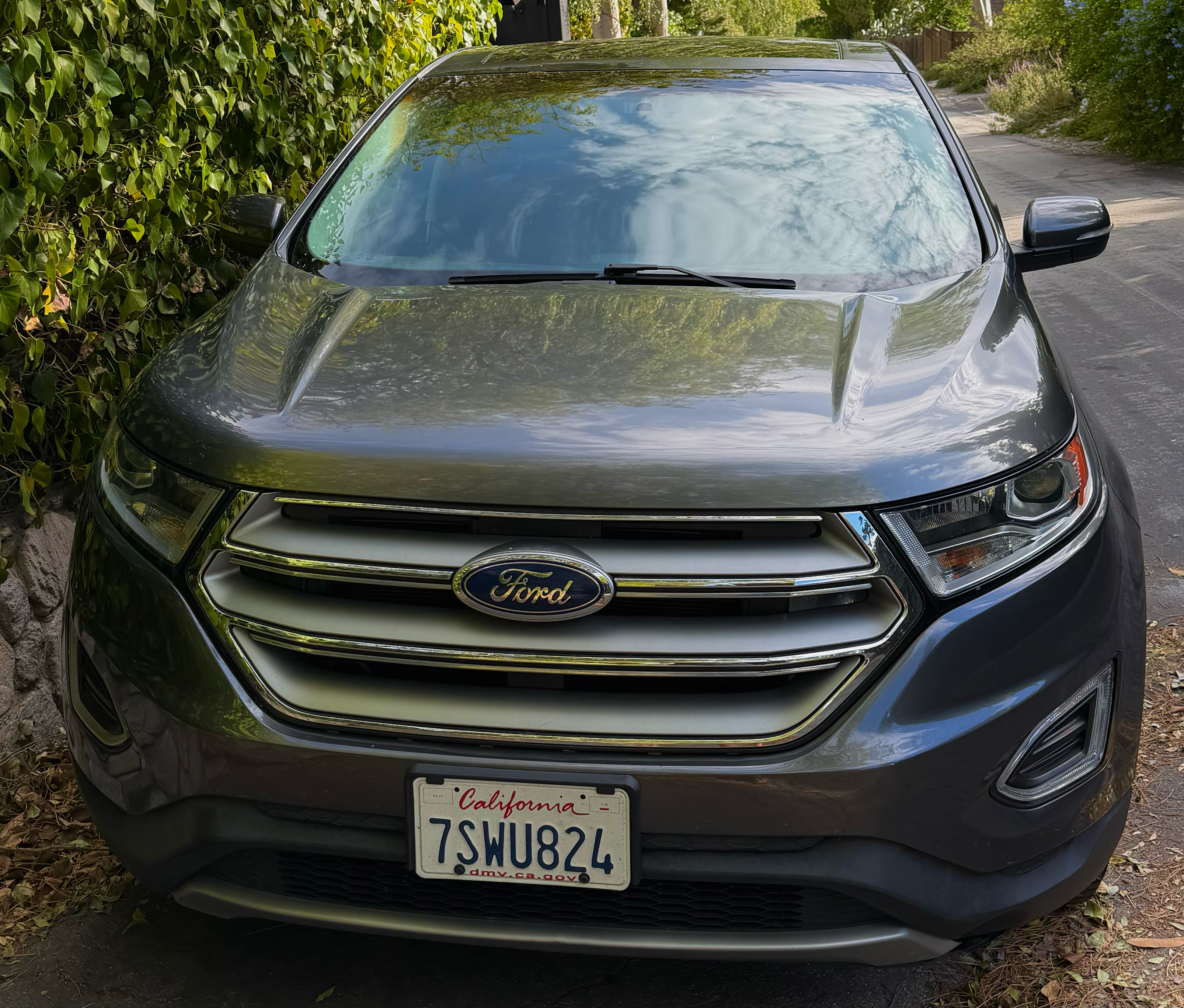 Used 2016 Ford Edge Titanium w/ Equipment Group 301A FWD image 8