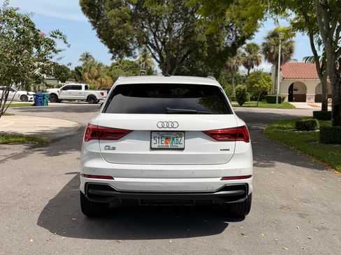 Used 2021 Audi Q3 2.0T Premium Plus w/ Premium Plus Package AWD/4WD image 2