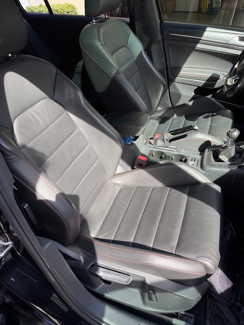 Used 2018 Volkswagen GTI SE w/ SE Leather Package FWD image 14