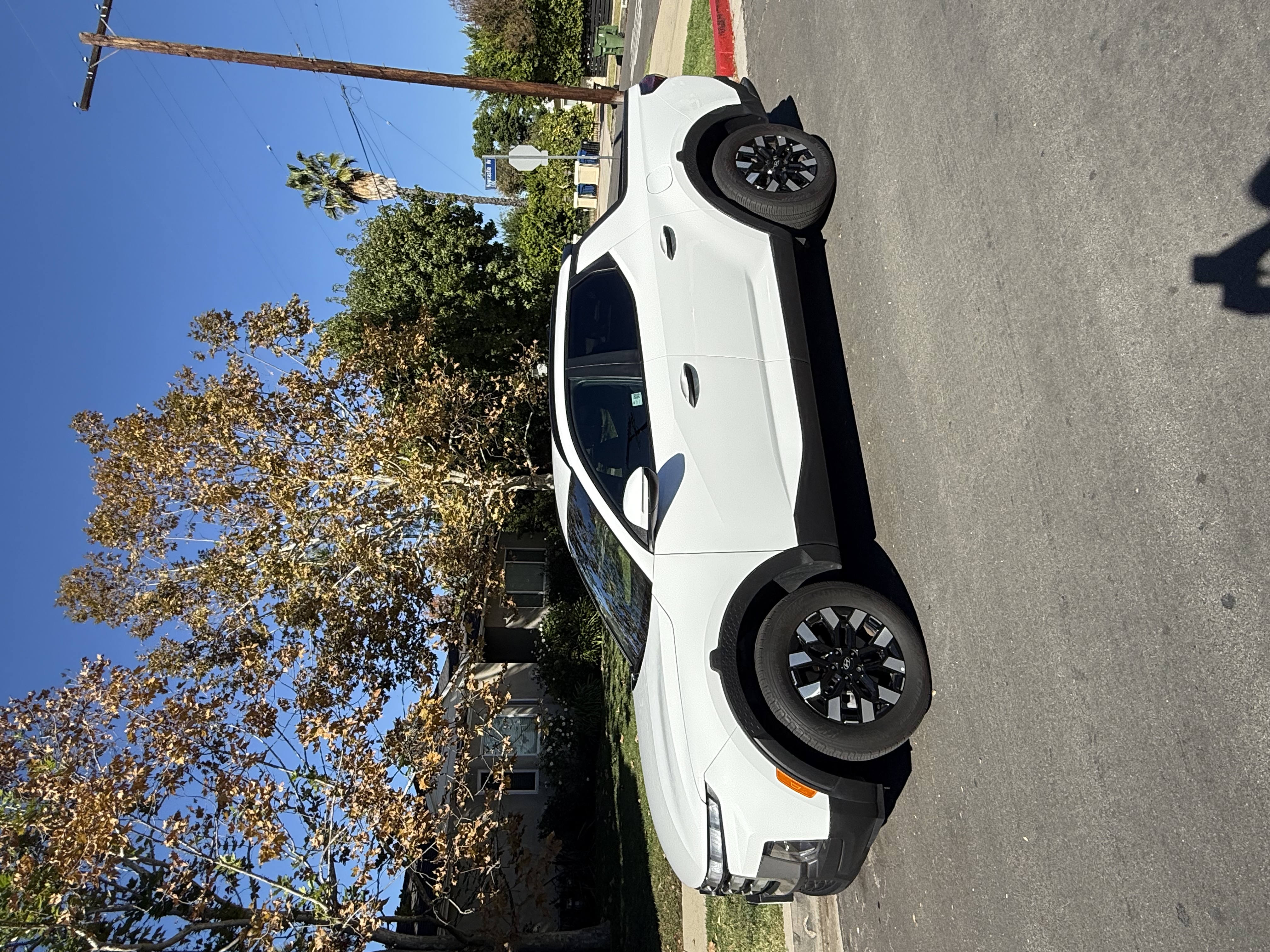 Used 2025 Hyundai Santa Cruz SEL FWD image 1