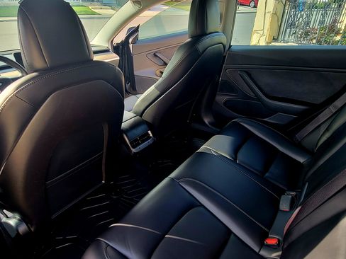 Used 2019 Tesla Model 3 Standard Range Plus image 11