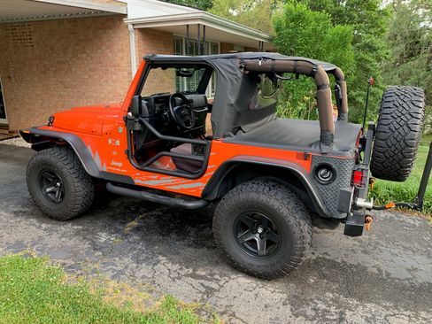 Used 2006 Jeep Wrangler X w/ Premium Audio Group AWD/4WD image 6