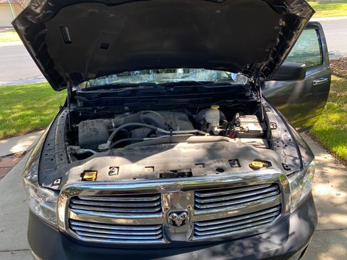 Used 2017 RAM 1500 Tradesman w/ Chrome Appearance Group AWD/4WD image 13