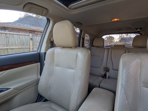 Used 2015 Mitsubishi Outlander SE image 18