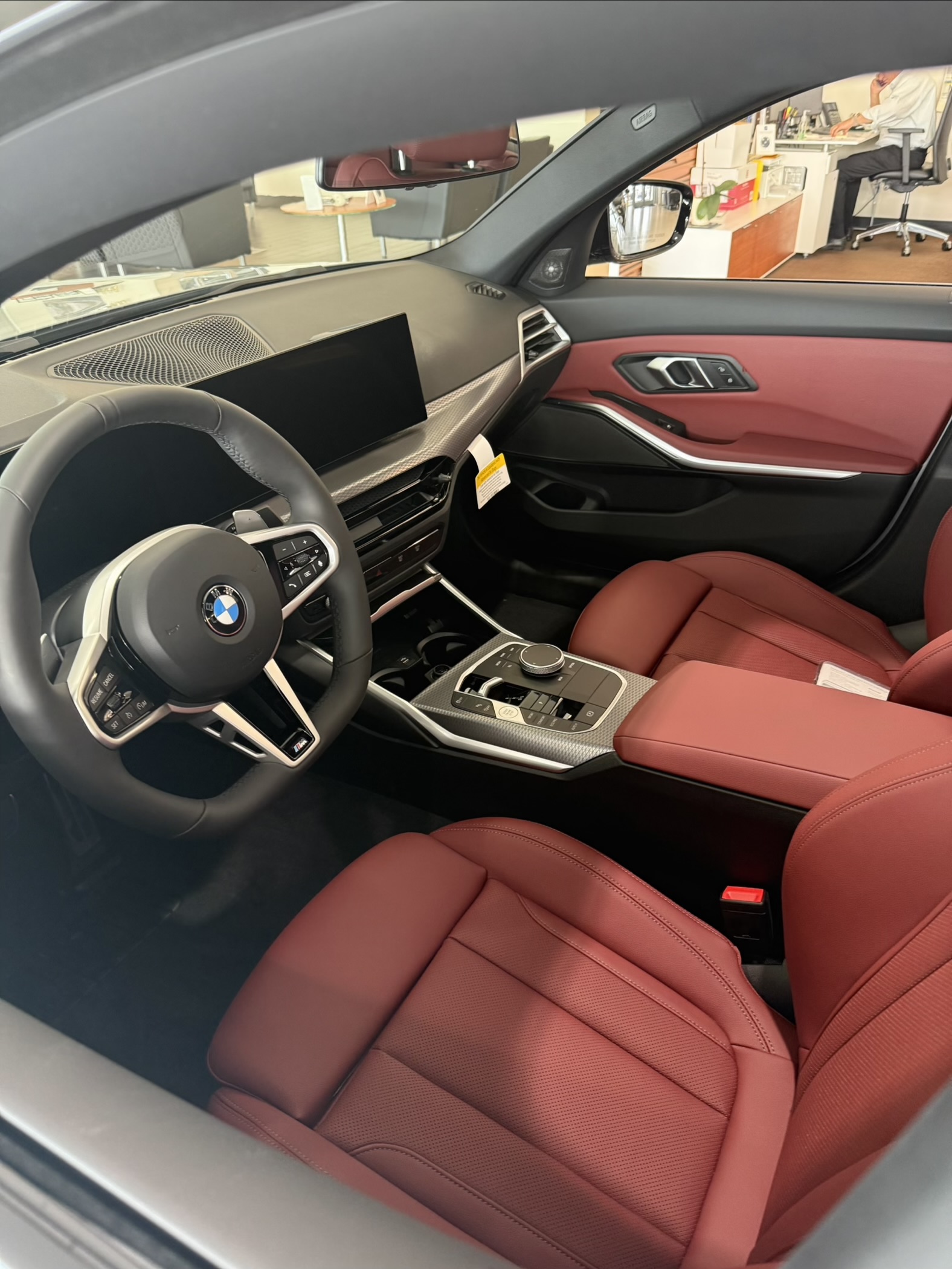 Used 2026 BMW 330i xDrive Sedan w/ M Sport Package AWD/4WD image 14
