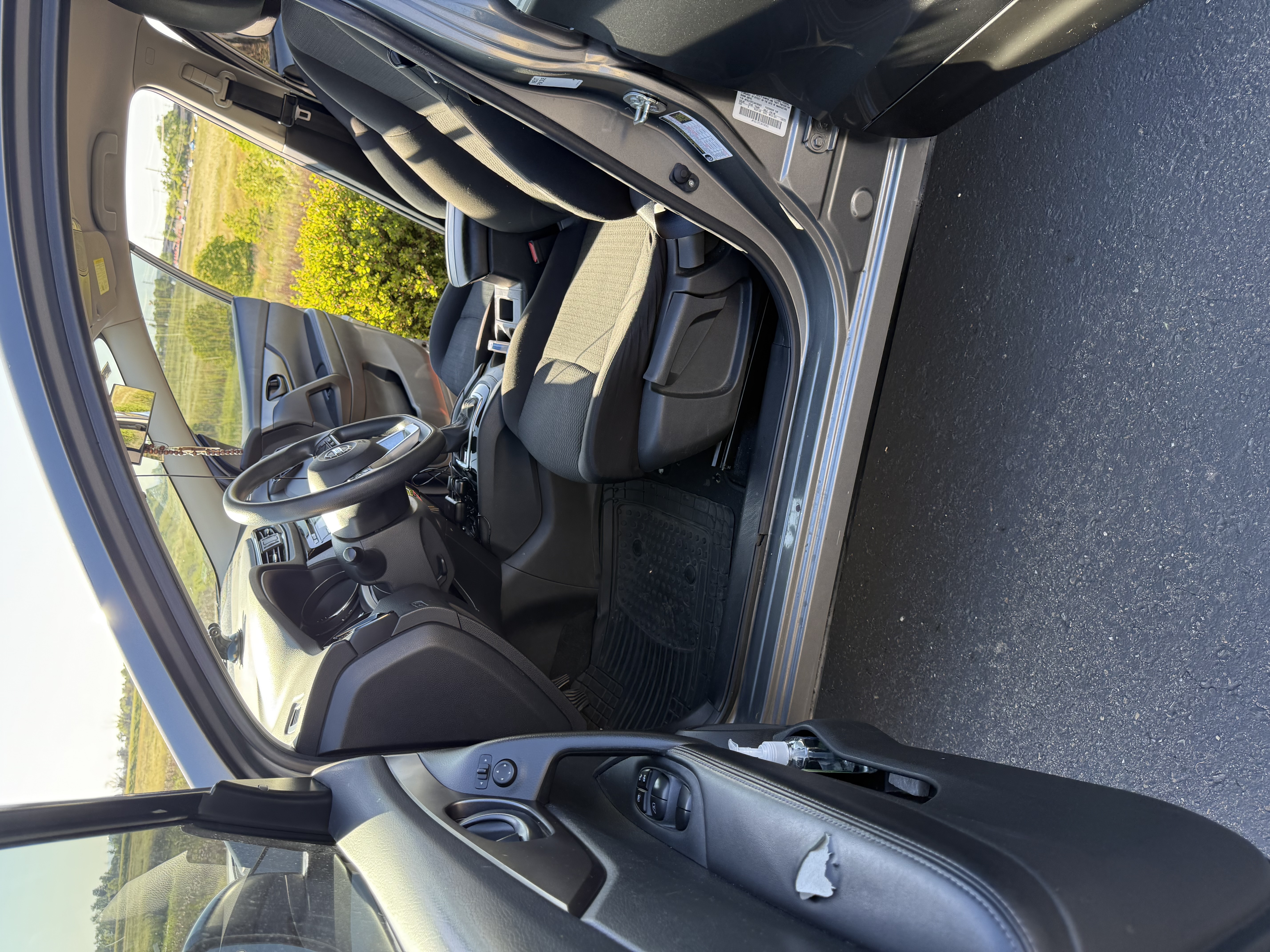 Used 2018 Nissan Rogue Sport S FWD image 15