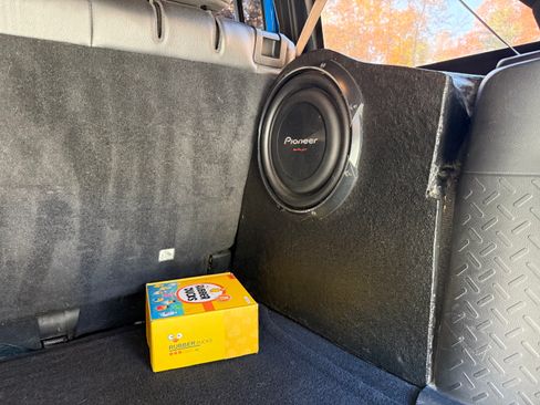 Used 2014 Jeep Wrangler Unlimited Sport image 11