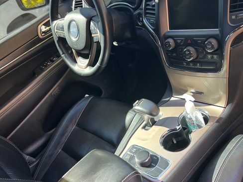 Used 2014 Jeep Grand Cherokee Limited image 12