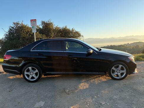 Used 2014 Mercedes-Benz E 350 E 350 4MATIC Sedan 4D image 8