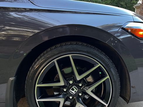 Used 2022 Honda Civic Sport Touring image 11