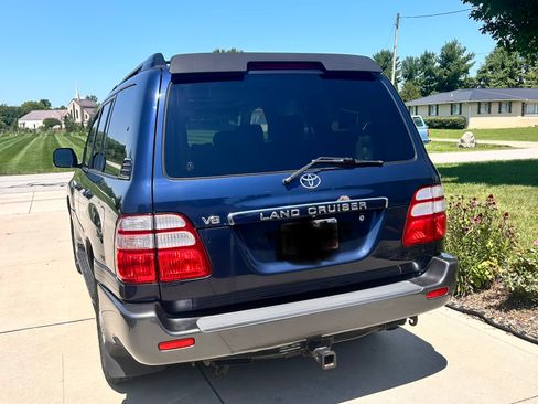 Used 2004 Toyota Land Cruiser AWD/4WD image 11