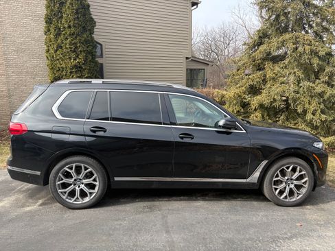 Used 2021 BMW X7 xDrive40i image 1