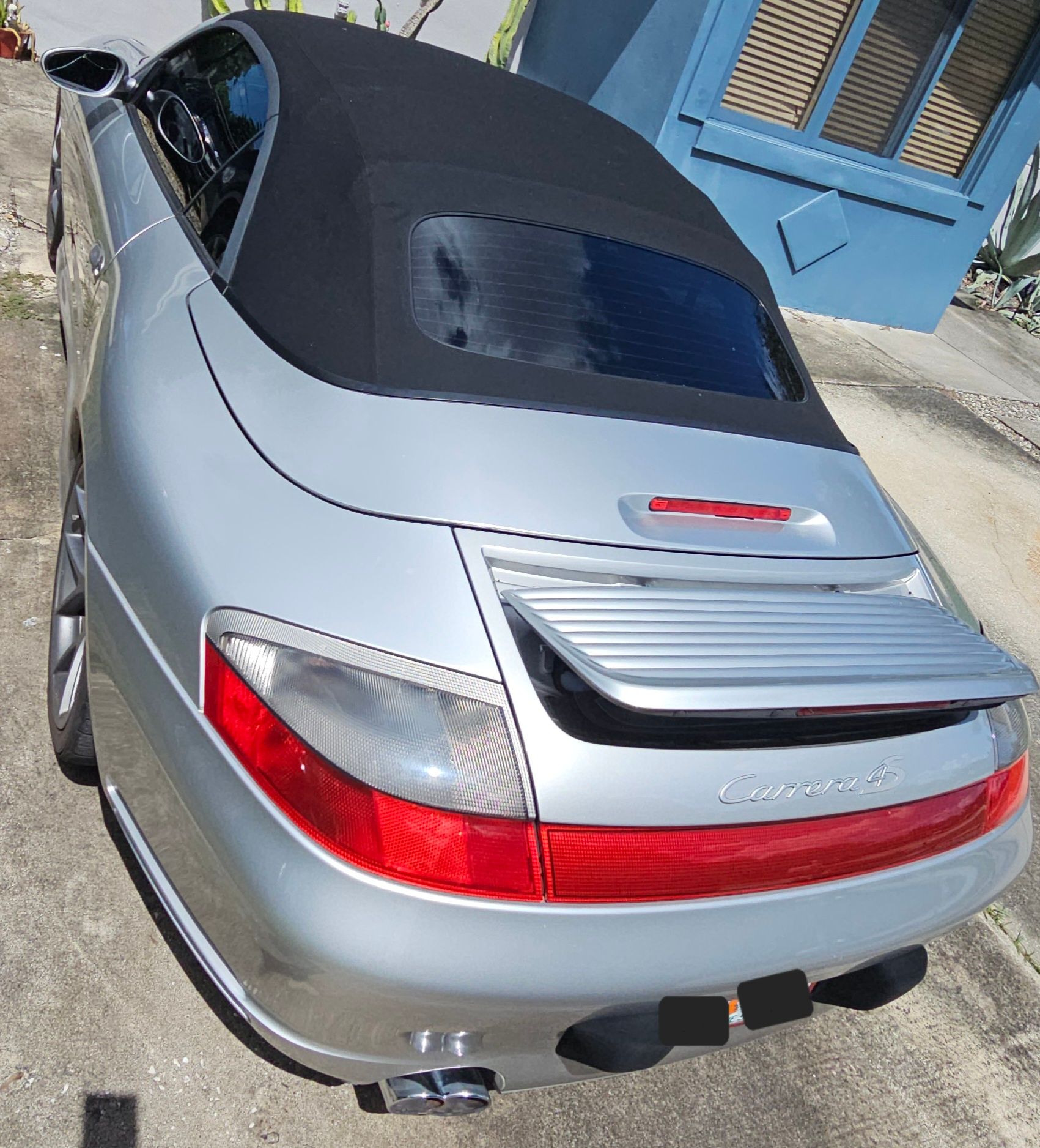 Used 2004 Porsche 911 Carrera 4S AWD/4WD image 2