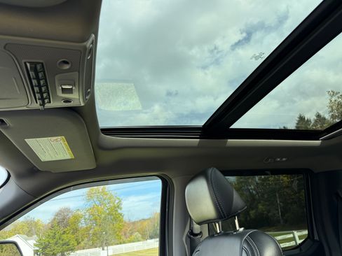 Used 2021 Ford F250 Lariat w/ Lariat Ultimate Package image 14