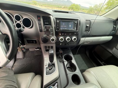 Used 2017 Toyota Sequoia SR5 RWD image 15
