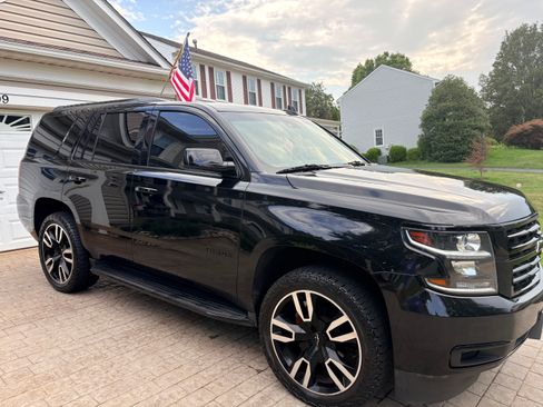 Used 2018 Chevrolet Tahoe LT w/ RST Edition AWD/4WD image 4